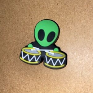🐊6/$12🐊 Drumming Alien Croc Charm